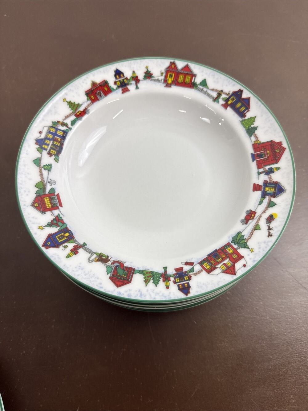 Lot of 8 Christmas Holiday Cooks Club Falls Church Rimmed Soup Bowls
